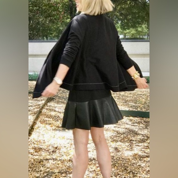 Cabi Winsome Sweater- size M - Picture 4 of 12